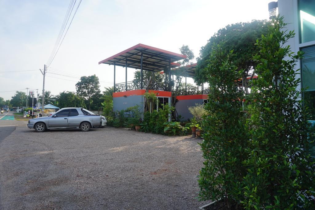 Meephawa Resort Amphawa Bagian luar foto