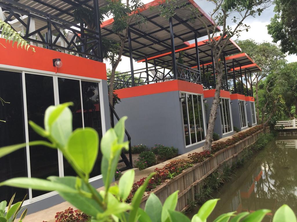 Meephawa Resort Amphawa Bagian luar foto