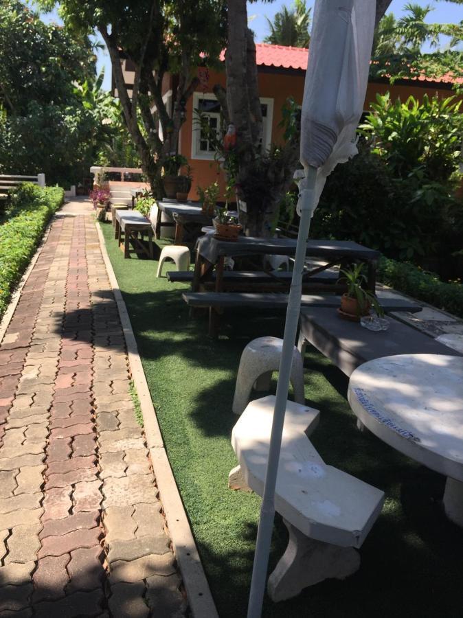 Meephawa Resort Amphawa Bagian luar foto