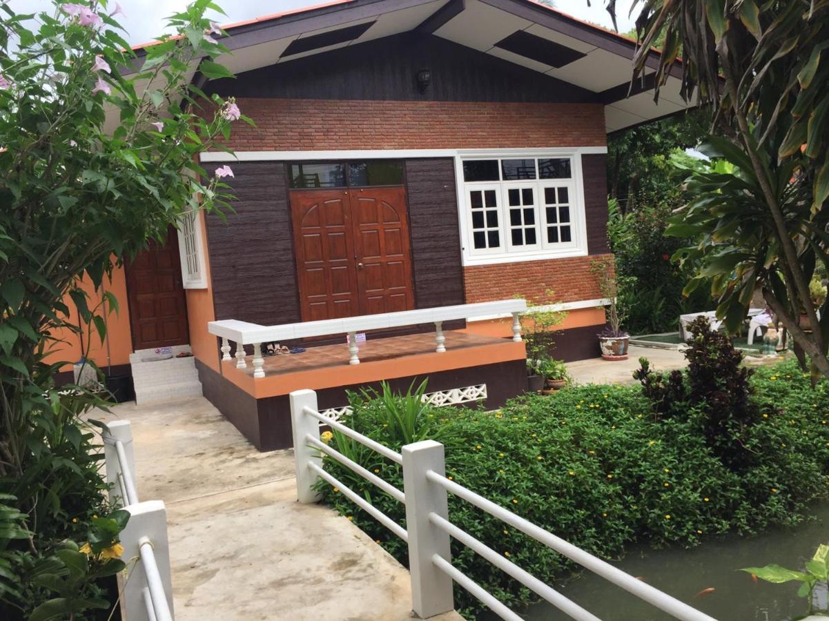 Meephawa Resort Amphawa Bagian luar foto