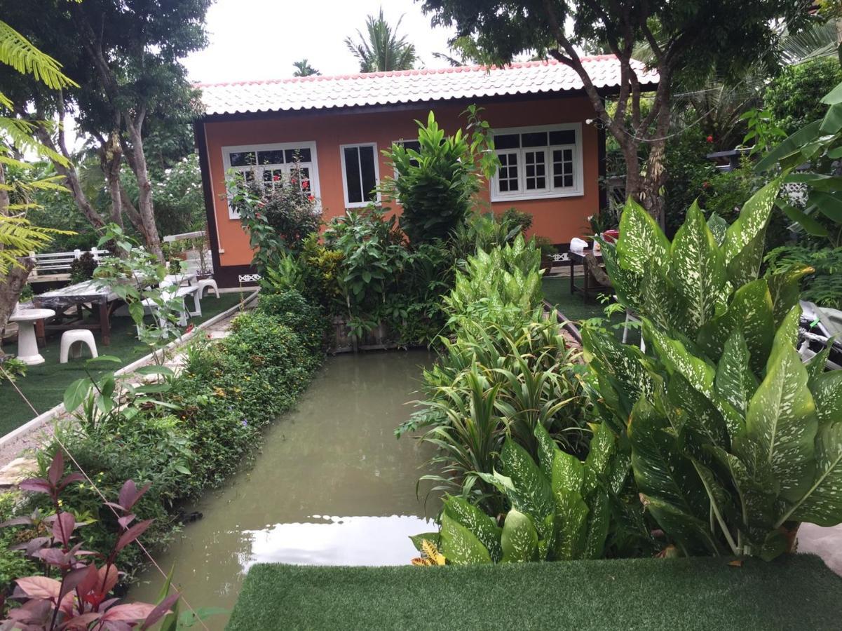 Meephawa Resort Amphawa Bagian luar foto